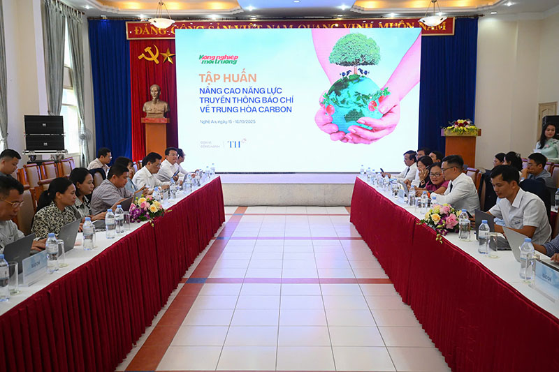 năng lực truyền thông báo chí