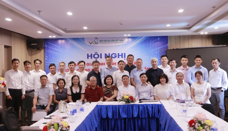 gia cầm 7 tháng đầu năm